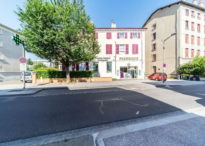 The Charming Fleury 2 Bedrooms Appartement *