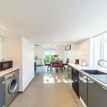The Charming Fleury 2 Bedrooms Apartment *