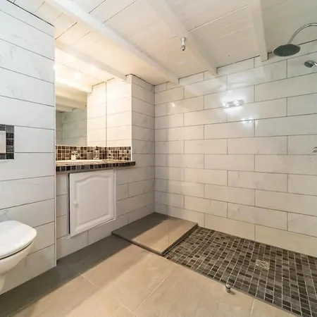 The Charming Fleury 2 Bedrooms Oullins